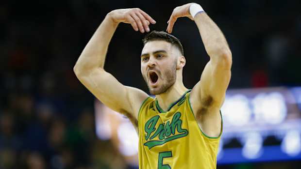 matt-farrell-notre-dame-celebrate.jpg